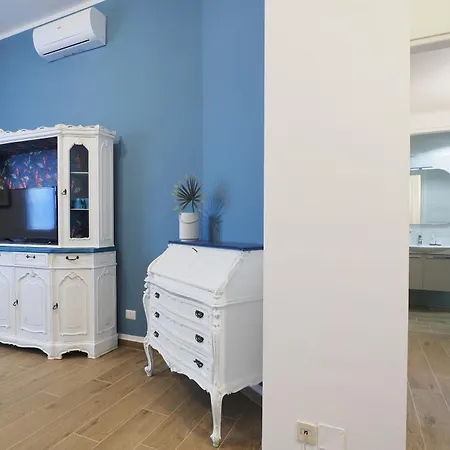 Primopiano - Paracelso Apartman *